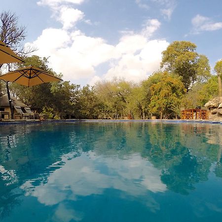 Tuli Safari Lodge Lentswelemoriti Экстерьер фото